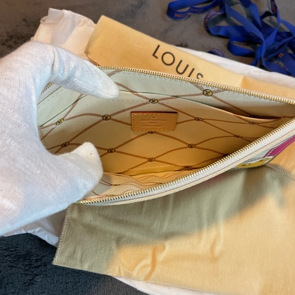 Louis Vuitton Neverfull Damier Azur Summer Trunk Pouche/Clutch - Picture 7 of 11
